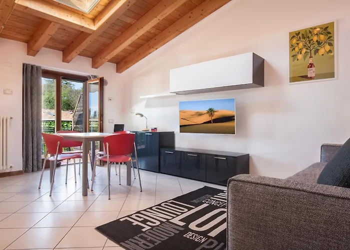 Ponte Tesina Апартаменты Костермано