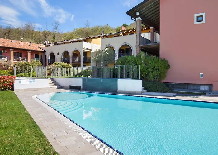 Апартаменты Ponte Tesina Костермано